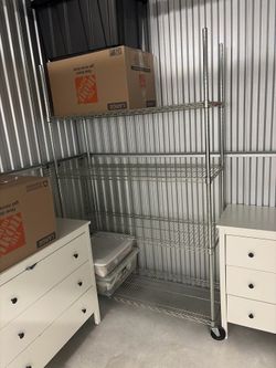 Metal storage rack