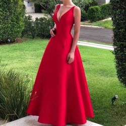 Holiday Satin Wedding/Formal Gown
