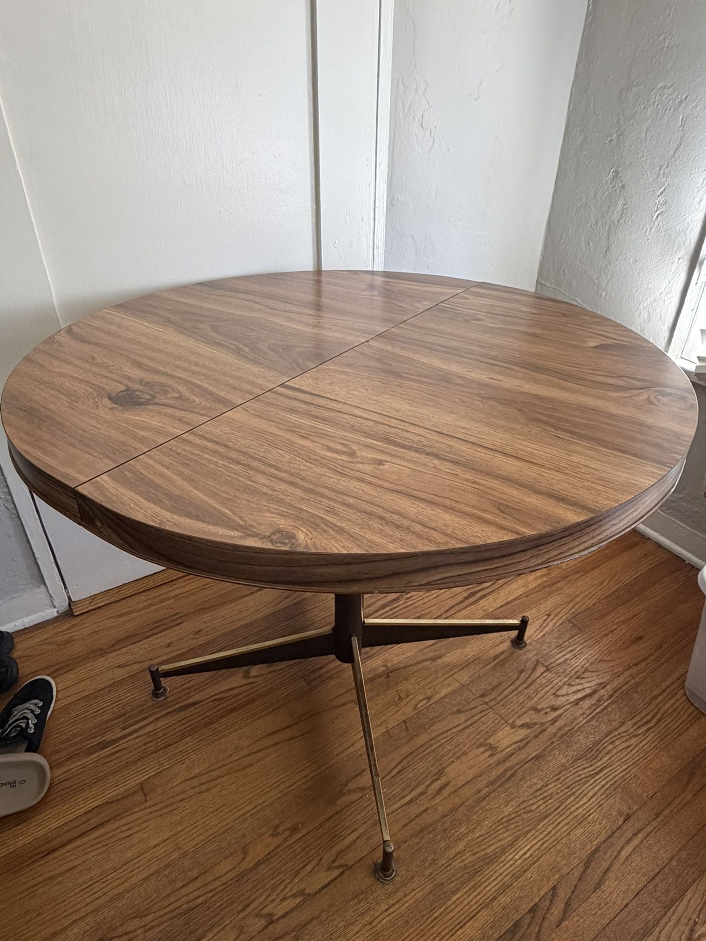Free Table