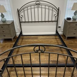 QUEEN IRON BED