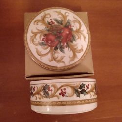 NEW IN BOX MIKASA HOLIDAY ORCHARD COVERED CANDY DISH TRINKET JEWELRY TREASURE BOX W/LID  