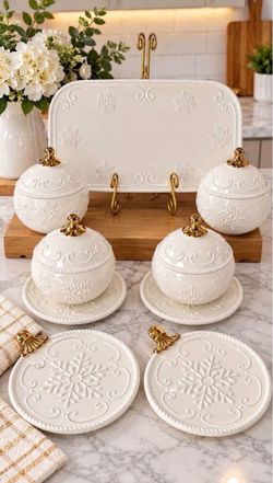 Juego de 9 piezas con 4 platos oars postre, 4 tazones con taoa y bandeja princess house de snowflakes/ 9 pc princess house snowflakes plates set