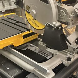 Dewalt D2400 Wet Tile - 10”