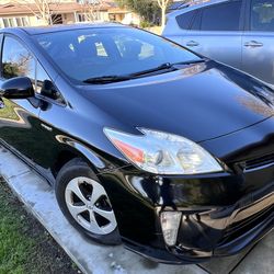 2014 Prius Two $4,900