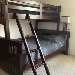 Bunk bed Full/twin With Mattress 