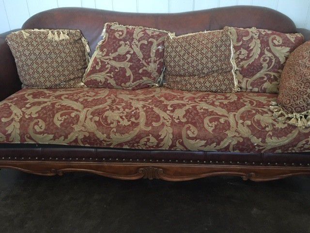 ###$650 Sofa Set###