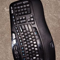 Logitech Wireless Keyboard 