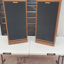 Klipsch Forte 2 Speakers x 2 