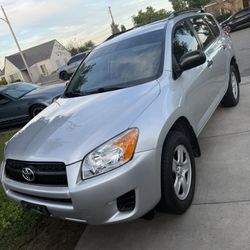Beautiful 2012 Toyota RAV4