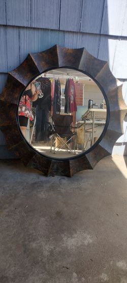 Large Sunburst Round Wall Mirror