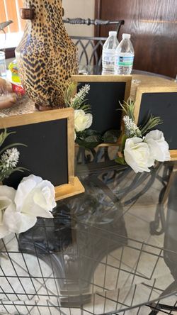 Tables numbers for waiting 10X $40