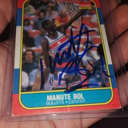 Manute Bol Auto Autograph Signed 1986 Fleer Card Coa 