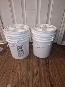 5gal buckets