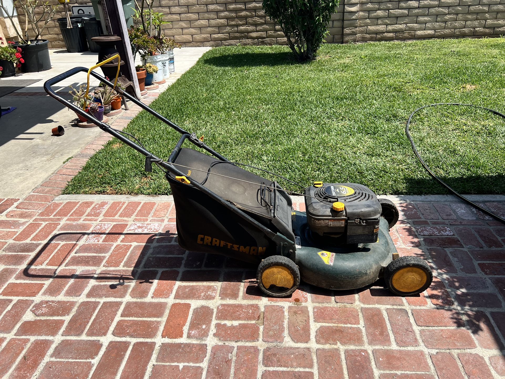 Craftsman Lawnmower 6.5 HP 70 OBO for Sale in West Covina, CA OfferUp