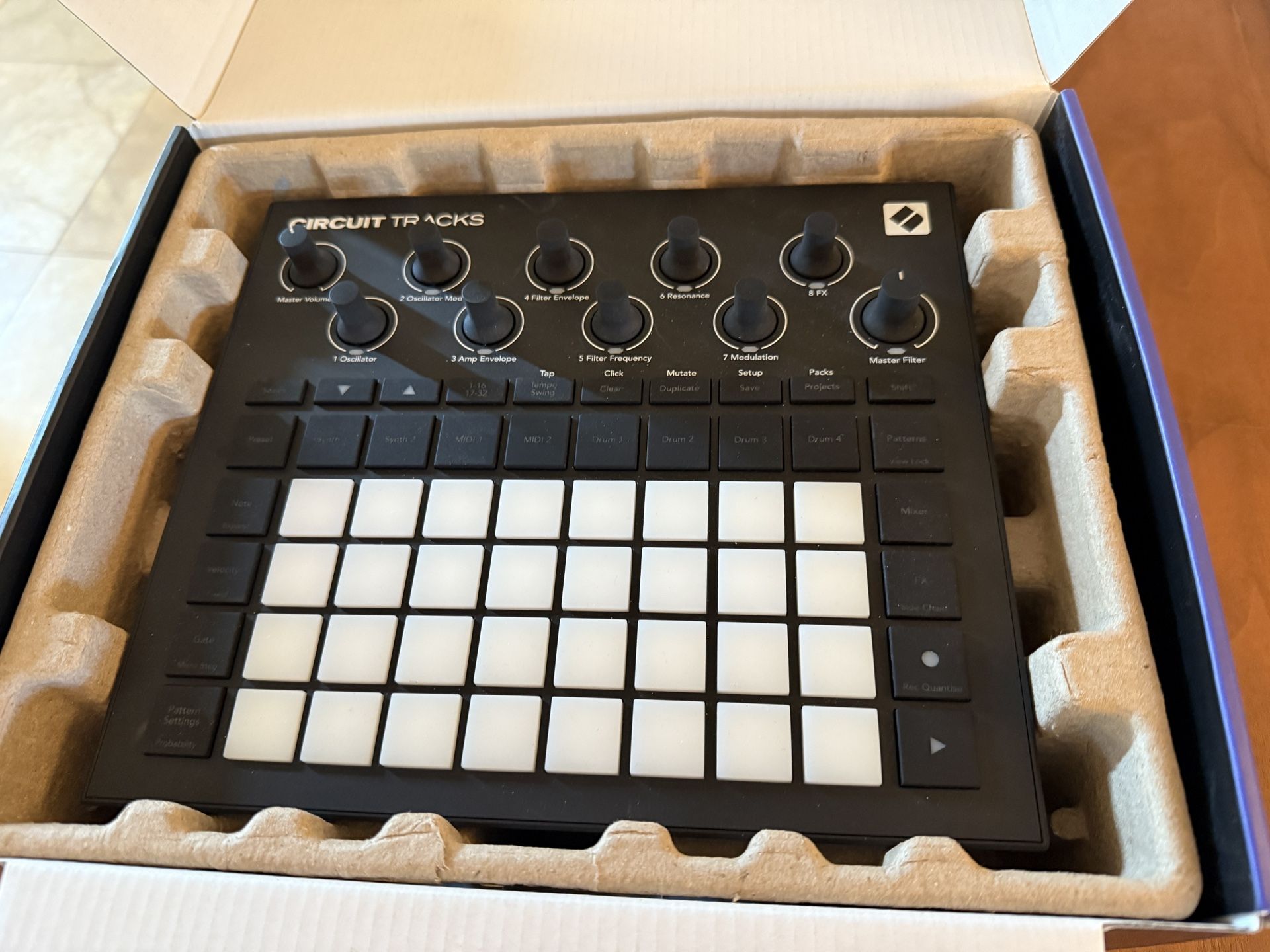 Novation Circuit Tracks Groovebox