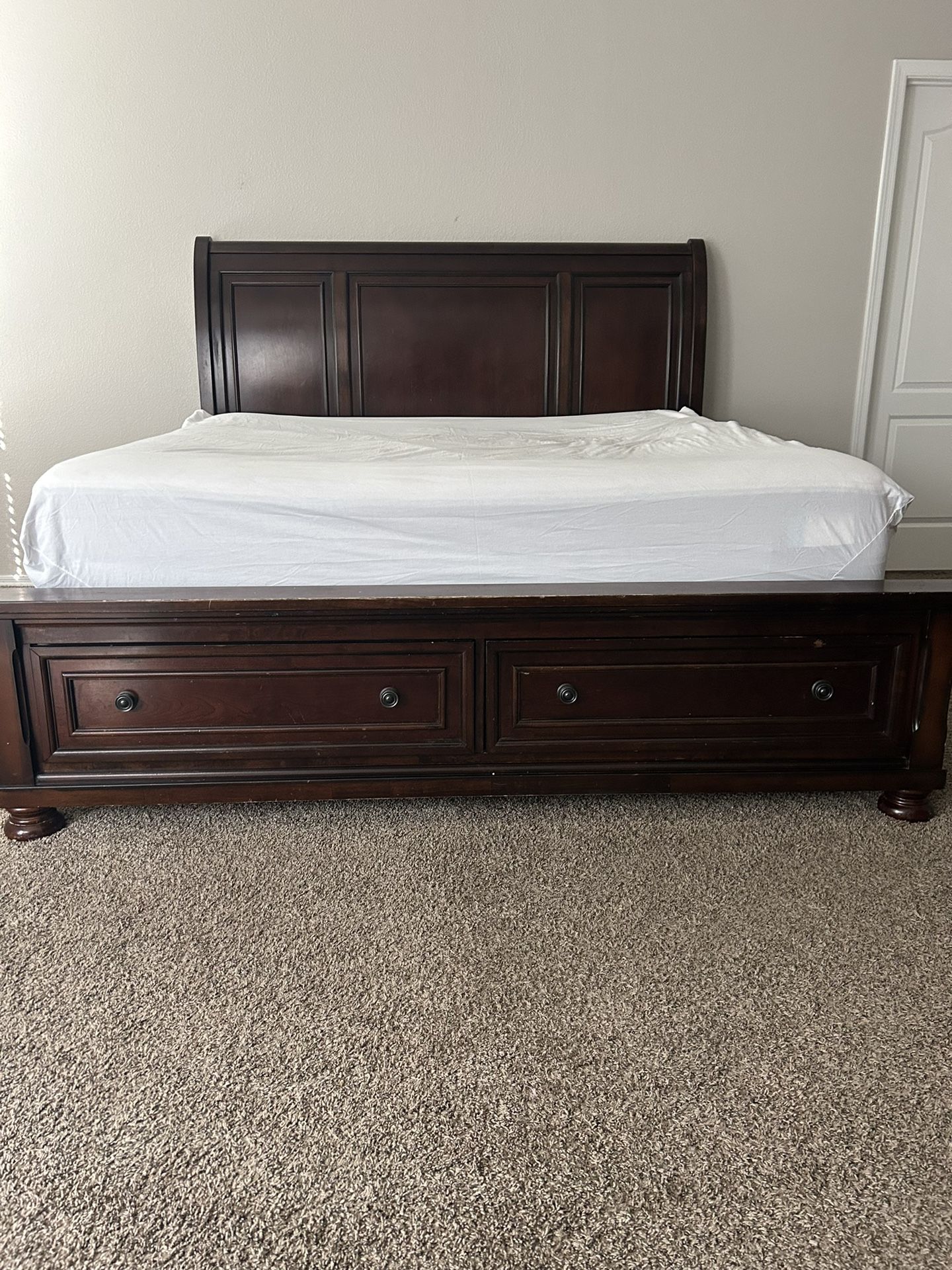King size Bedroom Set for Sale in Gilbert, AZ OfferUp
