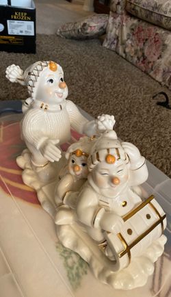 FUN SNOW RIDE KIDS BEAUTIFUL GOLD TRIM