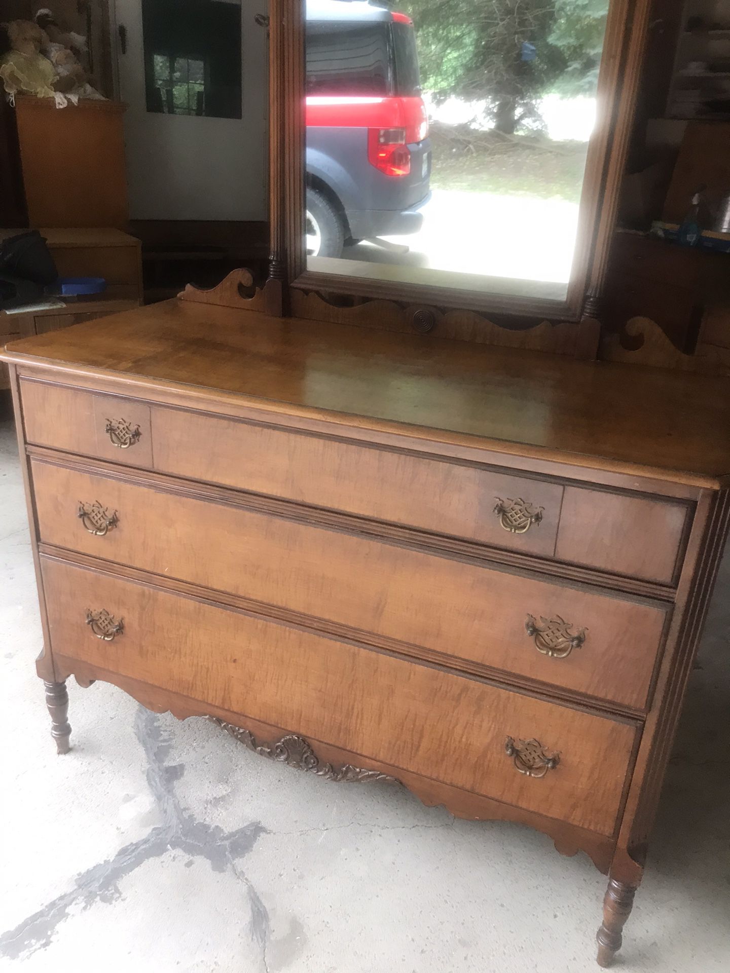 Very nice antique three drawer dresser