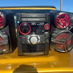 Retro 90s - 2000s Panasonic SA-AK320 5 CD Dual Cassette Radio Home Stereo System