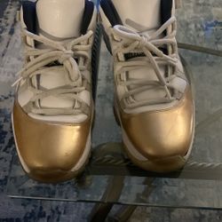 Oldschool Size 11 Jordan’s  $30