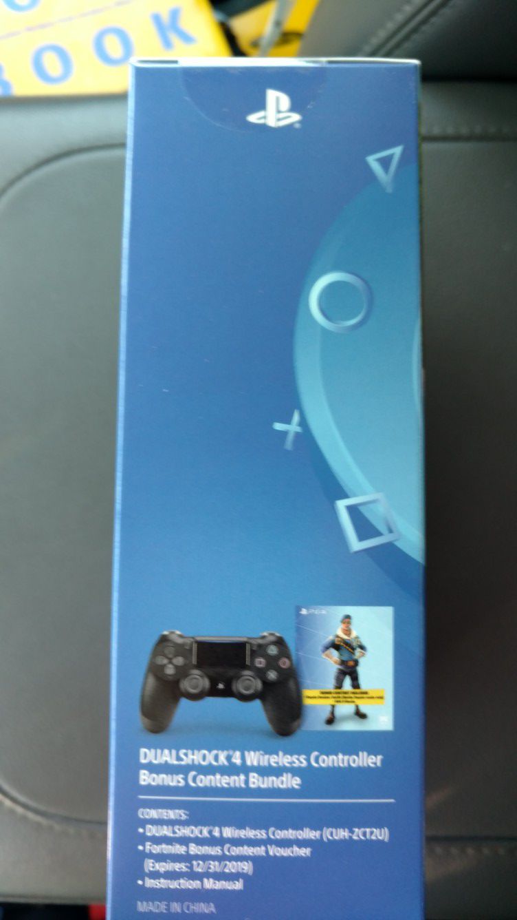 Sony PS4 DualShock Controller+Fortnite Voucher Blue