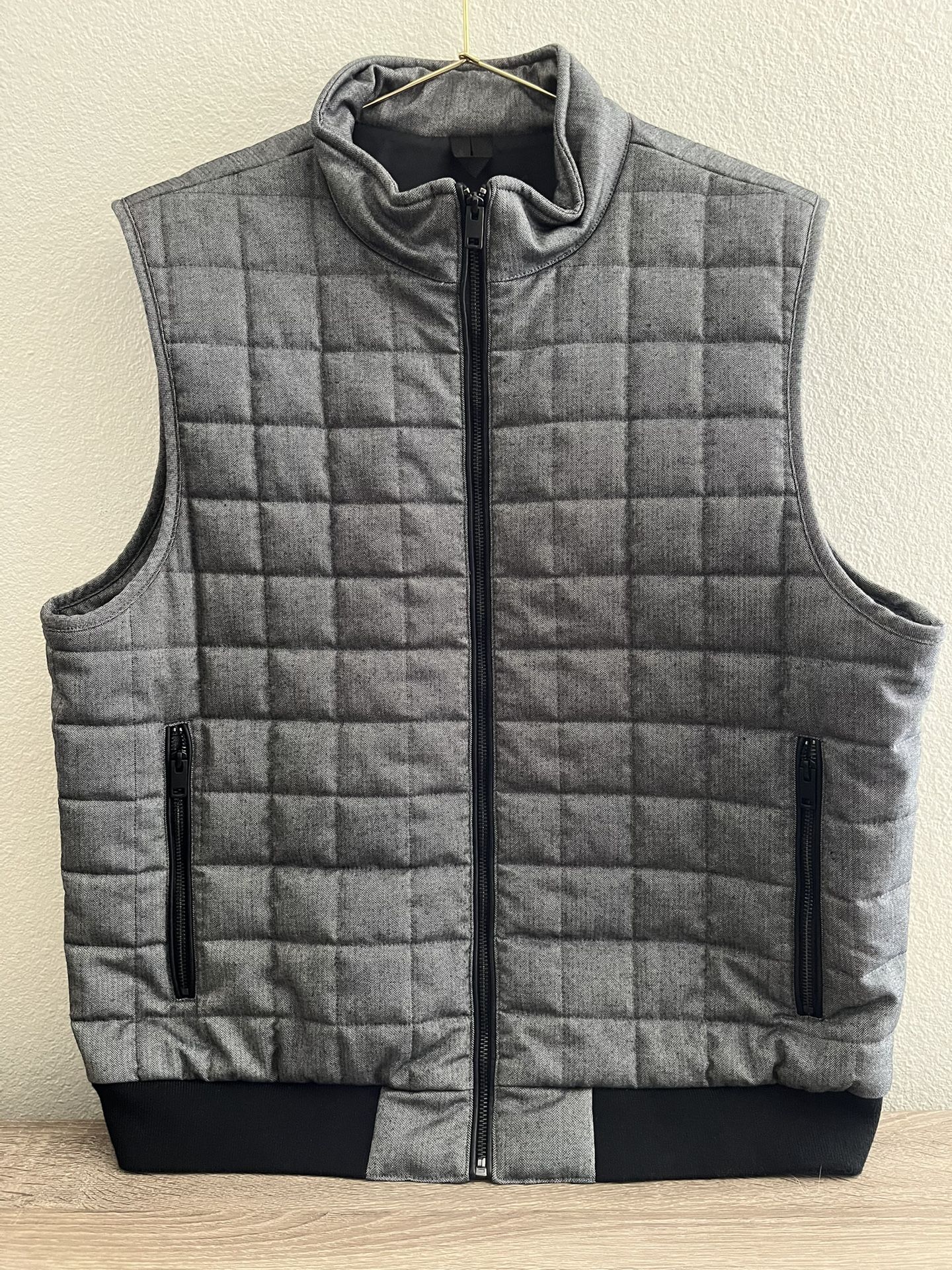 Express Puffer Vest Size XL