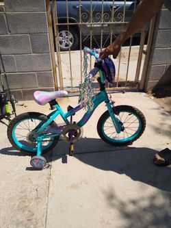 Girls bike