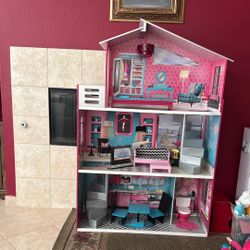 Doll House 5 Feet $40