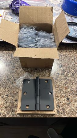 24 Hinges w/Hardware