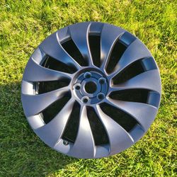 One Tesla Uberturbine 20 Inch Rim Wheel (Like New)