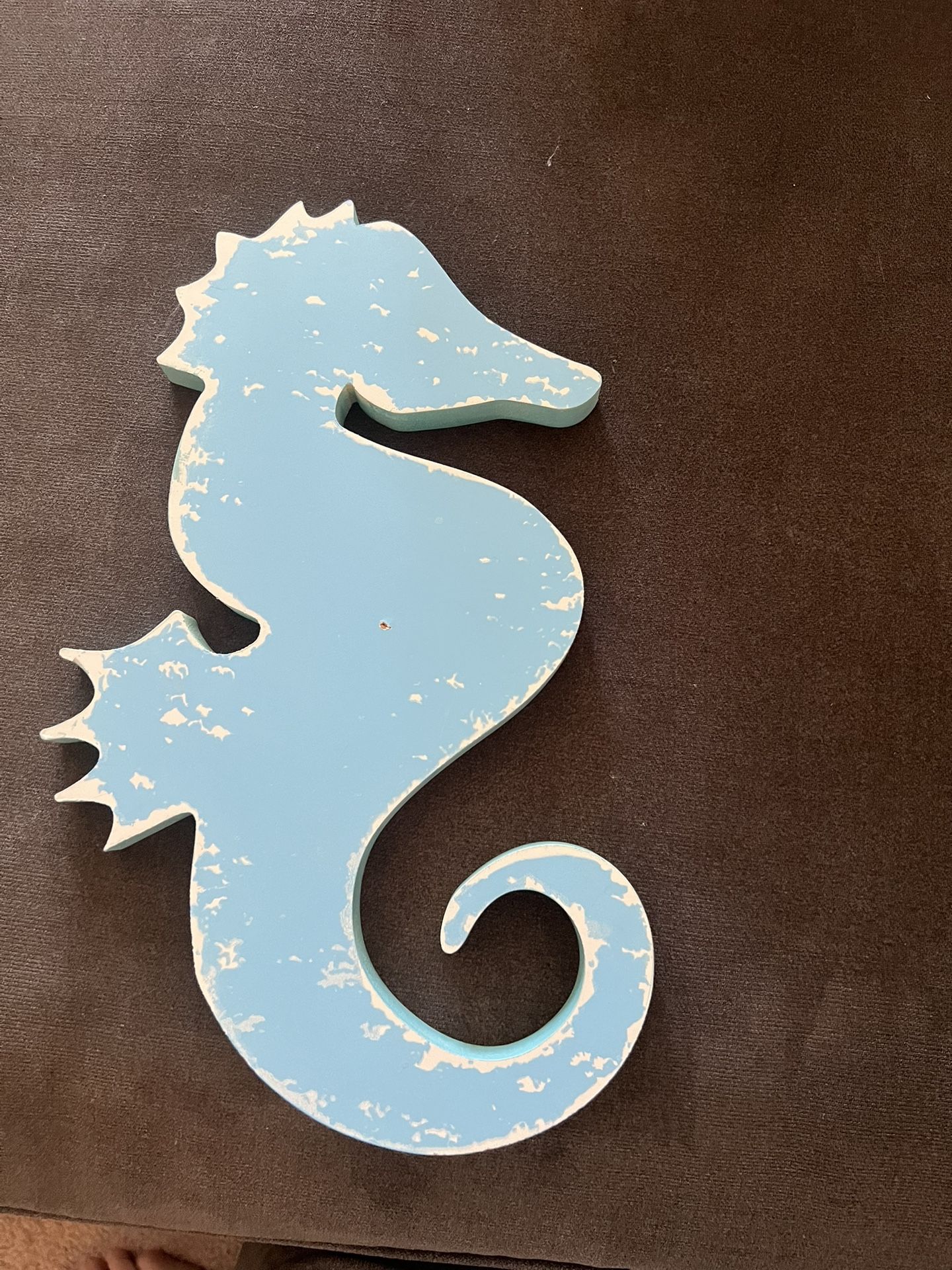 Coastal Style Blue Wooden Seahorse Wall Decor – Nautical Beach House Accent 13,5height