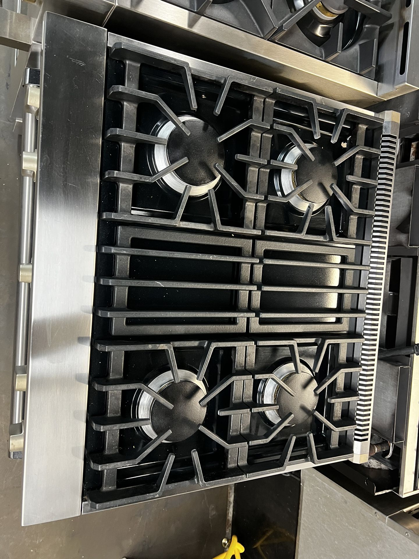 Viking Dual Fuel 30”Wide Gloss Black Range Stove