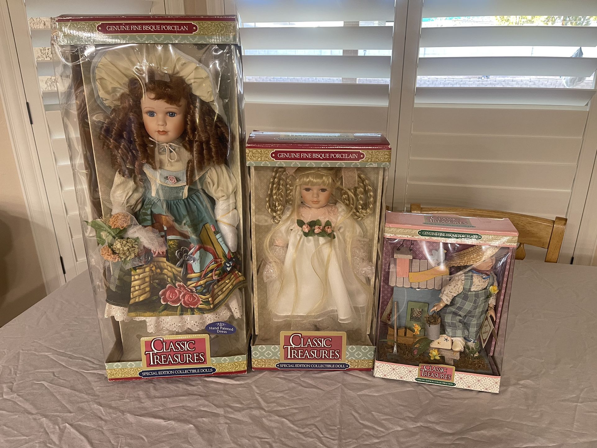 Classic Treasures Porcelain Dolls In Box 