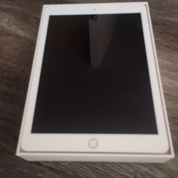 iPad 6th Generation Rose Gold