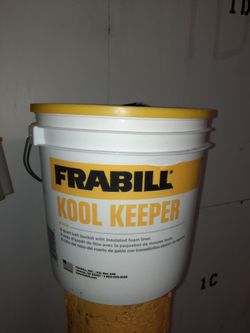 Fishing Frabil Cool Keeper Bait Bucket