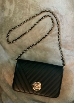 Black Quilted Crossbody Purse – Like New
