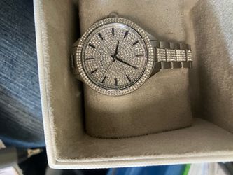 Michael Kors Slim Runway three hand Crystal Pavé Watch MK-3822