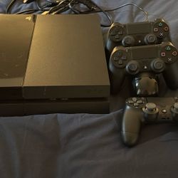 PS4 - PlayStation 4