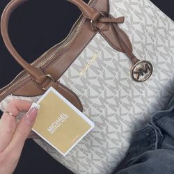 Michael Kors purse