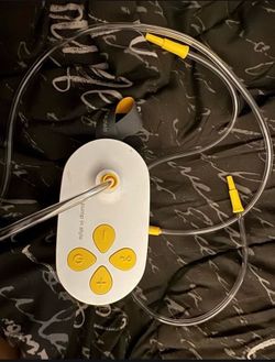 Medela Double Electric Breast Pump Kit Pump In Style® with MaxFlow