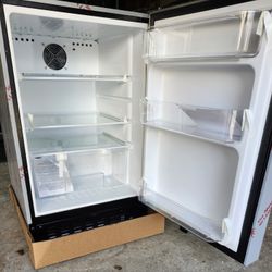 Summit Mini Refrigerator 