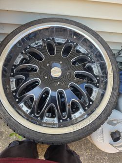 Rockstar 20in rimsj/ 225/ 30jzr/20 85 w