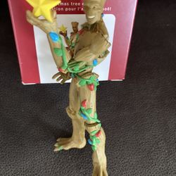 Hallmark ornament Marvel Guardians Of The Galaxy Christmas Groot