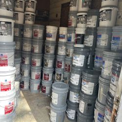 Tengo MAs pinturas neuvas 🎨🎨 more new paint 🎨 interior and exterior!!