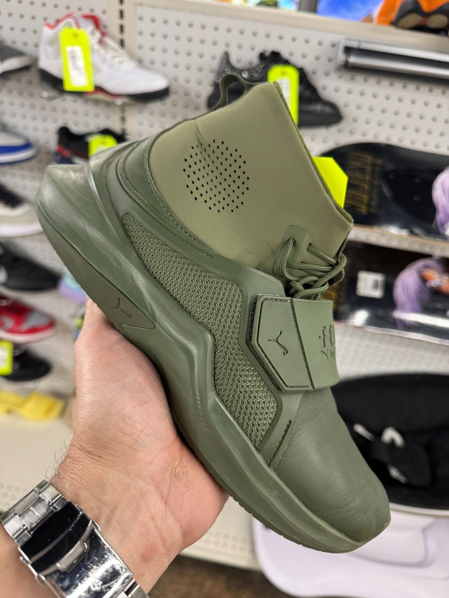PUMA FENTY TRAINER HI CYPRESS GREEN SNEAKERS SIZE 5.5 USED