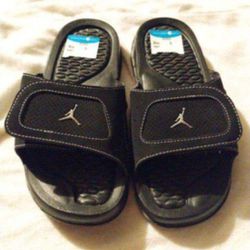 Michael Jordan NIKE Sandals BRAND NEW  5Y Sandals No Box New 