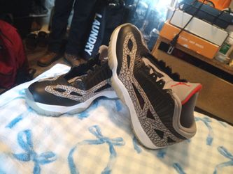 Air Jordan 11 Retro Low IE