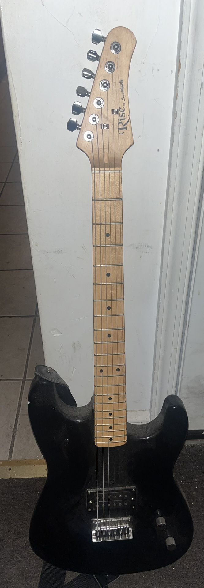 Rise Signature Guitar
