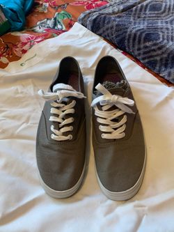 Womens gray size 10