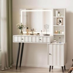 White Vanity Table With Touch Mirror LED 